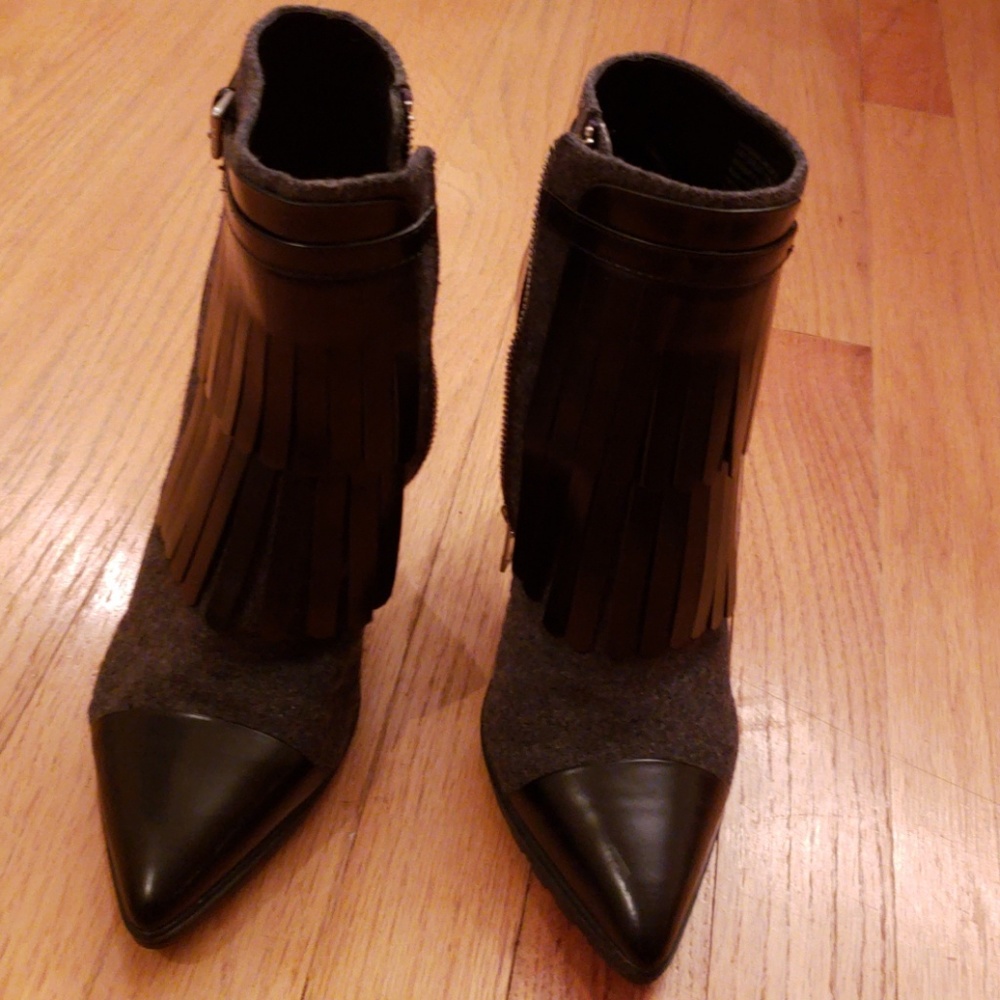 Ankle boots